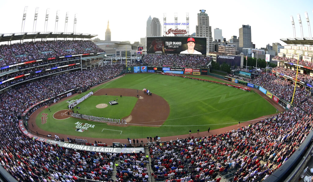 How to Watch MLB Baseball in Stadiums Around the Country
