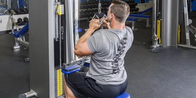 Diverging Lat Pulldown VS Lat Pulldown