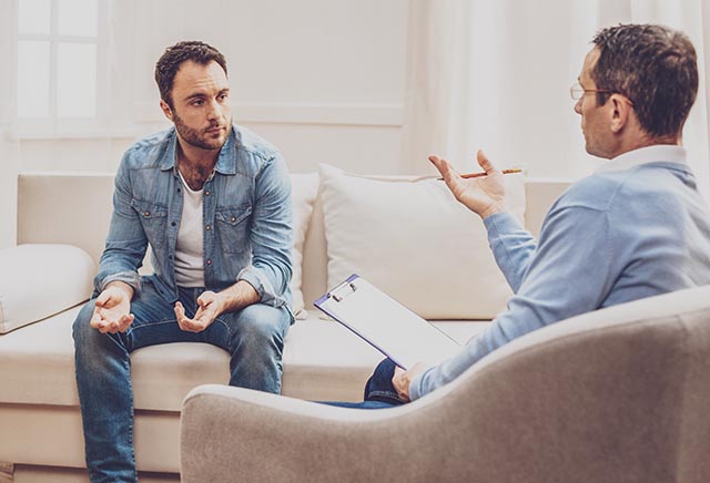 What do therapists focus on when observing their clients during therapy sessions