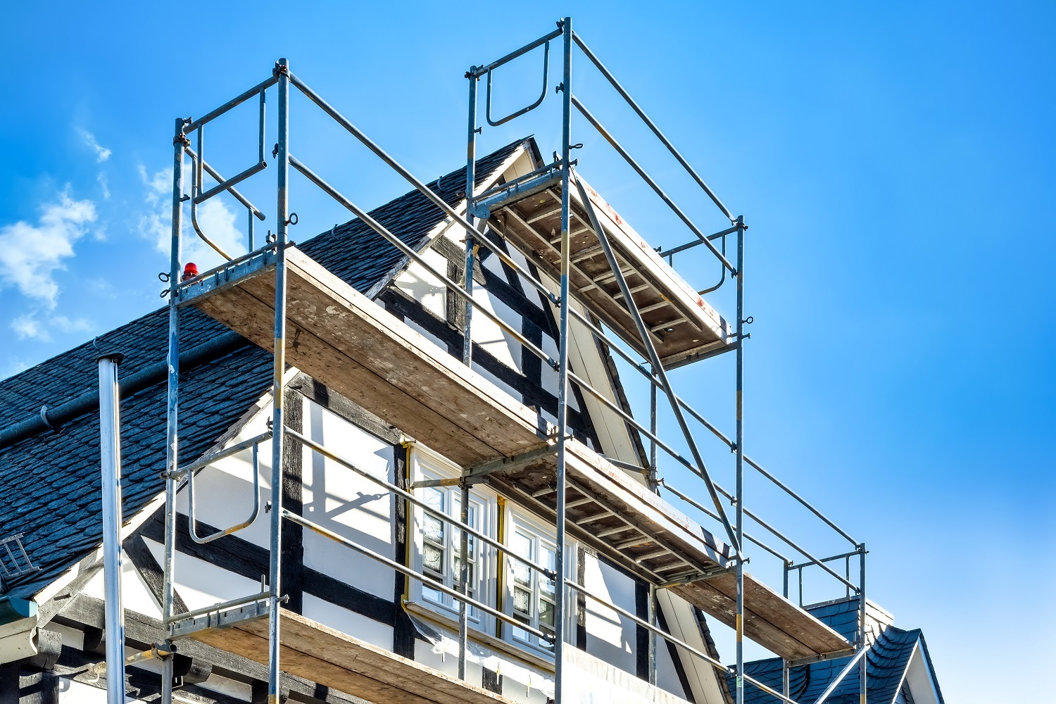 Safeguarding Your Project: Tips for Choosing the Right Scaffolding Company in Wimbledon