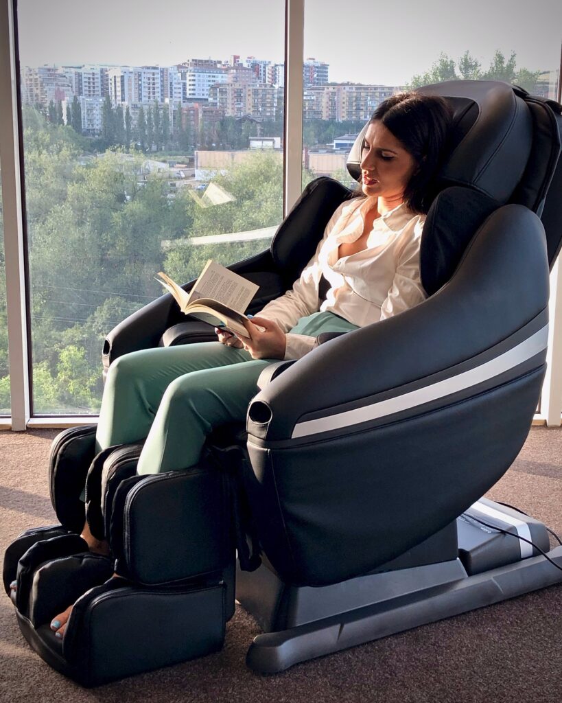Which is the best massage chair to buy? Top 3 benefits of robotic massage
