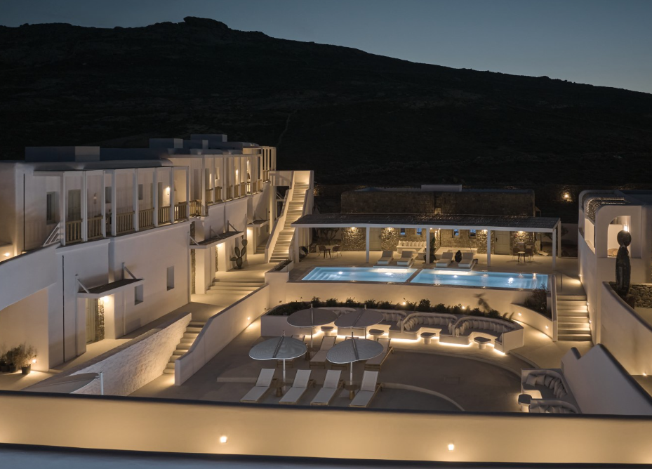Luxury Escapes: Mykonos Hotels with Private Pools