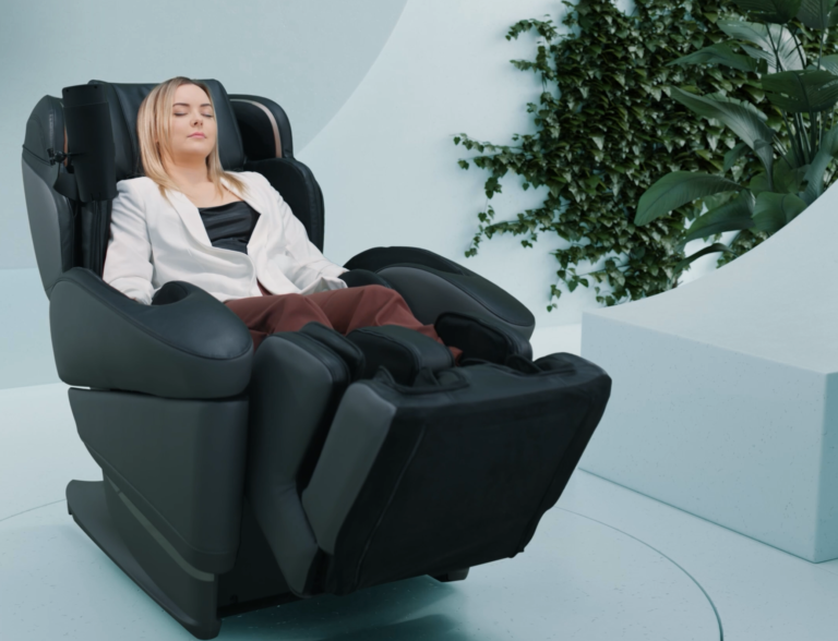 Eco-leather massage chair for the office: top 3 benefits for your employees' comfort