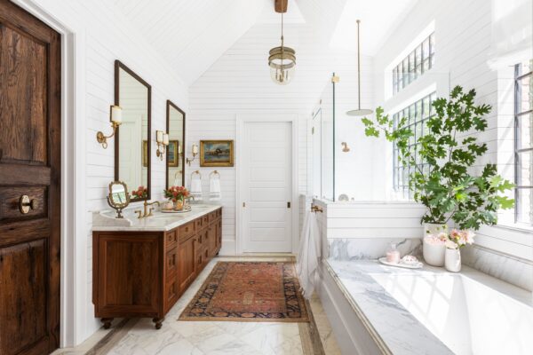Rustic Bathroom Decor: Bringing Warmth and Charm Into Your Home