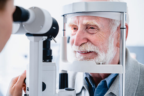 GERIATRICS Cataract Diagnosis and Evaluation: How Vision Changes Are Assessed in Older Adults